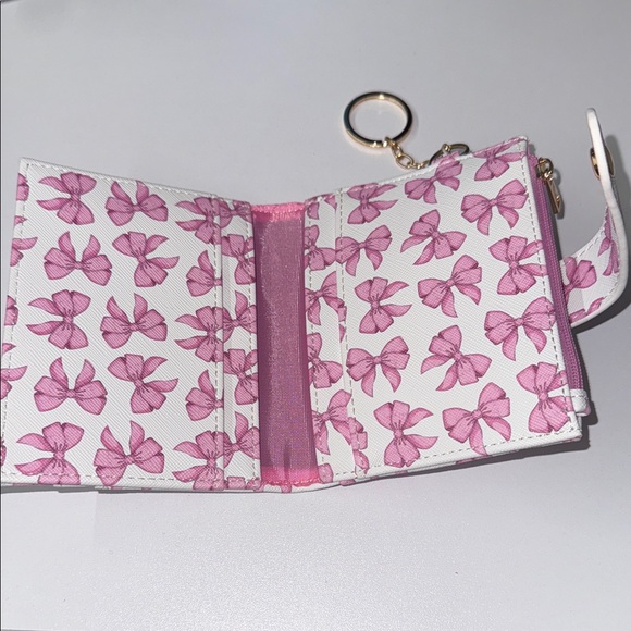 Pink bow Wallet with Keychain - Picture 3 of 6